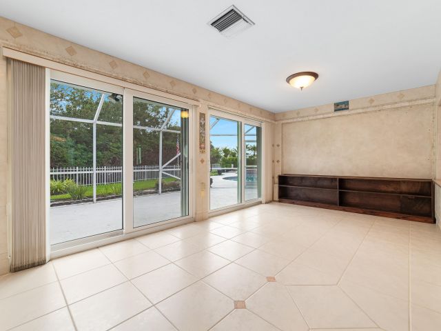 Home for sale at 2368 Saratoga Bay Drive - photo 6785983