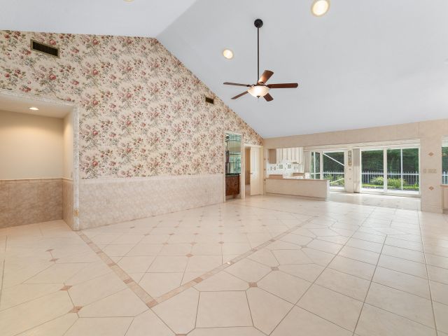 Home for sale at 2368 Saratoga Bay Drive - photo 6785988