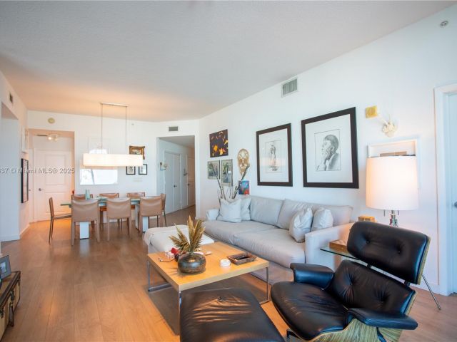 Apartment for sale  Unit #1108 - photo 6772811