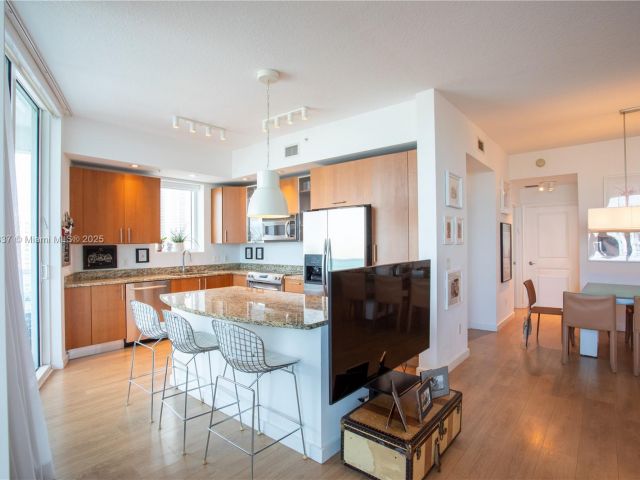 Apartment for sale  Unit #1108 - photo 6772814