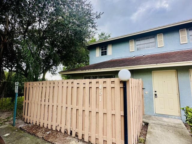 Home for rent at 451 W Cypress Way - photo 6768881