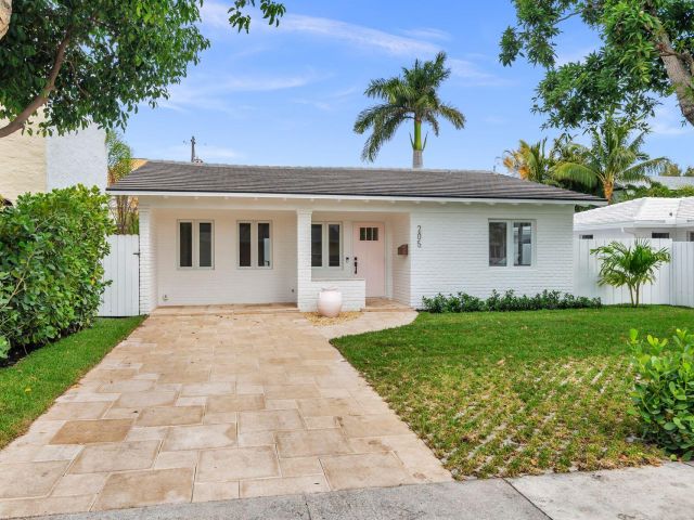 Home for sale at 205 Greymon Drive - photo 6775190