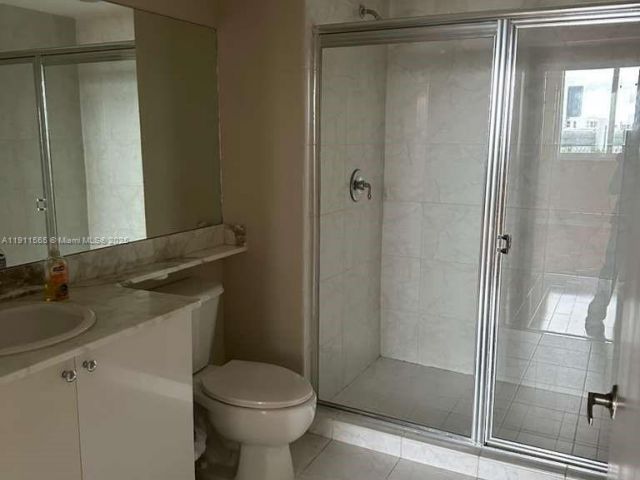 Apartment for rent  Unit #913 - photo 7438538