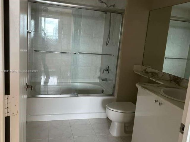 Apartment for rent  Unit #913 - photo 7438540