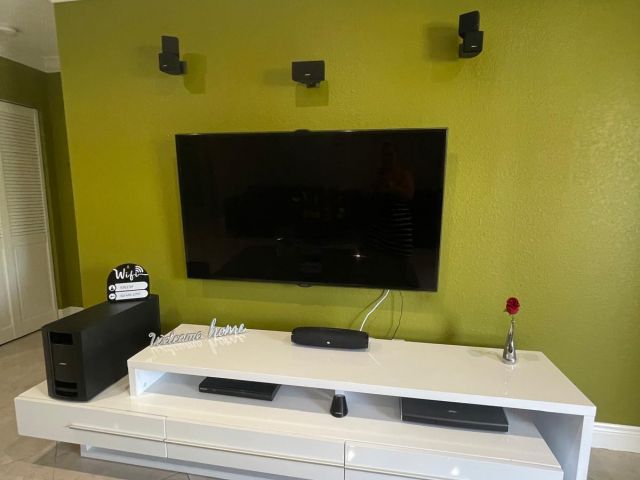 Home for rent at 584 Vossler Avenue - photo 6768939