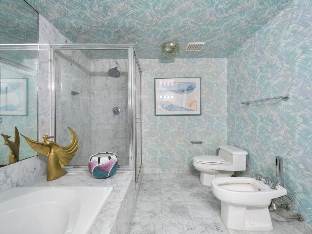 Apartment for sale  Unit #305 - photo 6770818