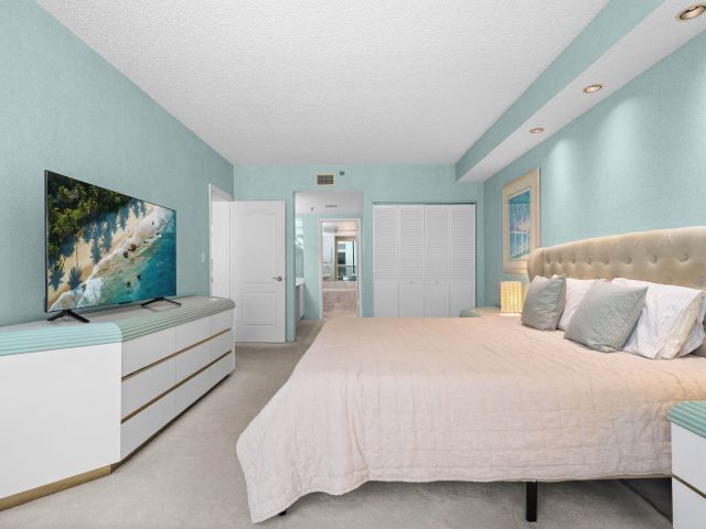 Apartment for sale  Unit #305 - photo 6770823