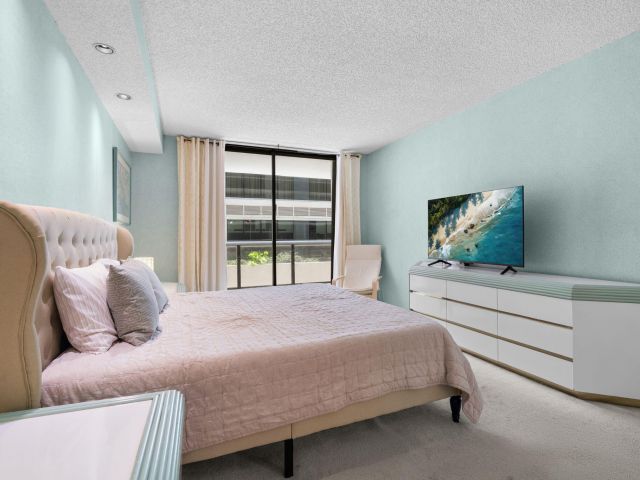 Apartment for sale  Unit #305 - photo 6770824