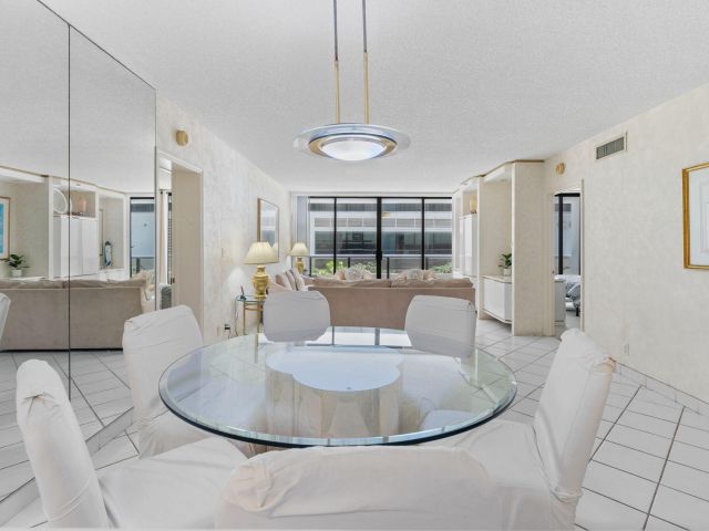 Apartment for sale  Unit #305 - photo 6770830