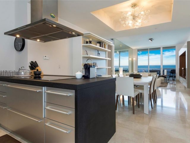 Apartment for sale  Unit #4208 - photo 6769905