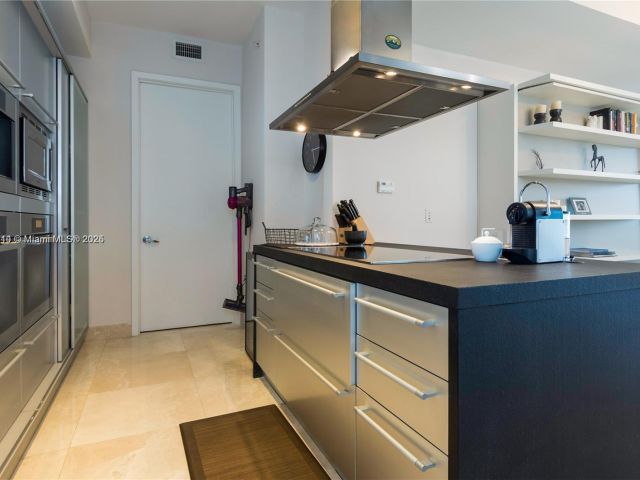 Apartment for sale  Unit #4208 - photo 6769907