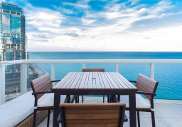 Apartment #4208 at Trump Royale