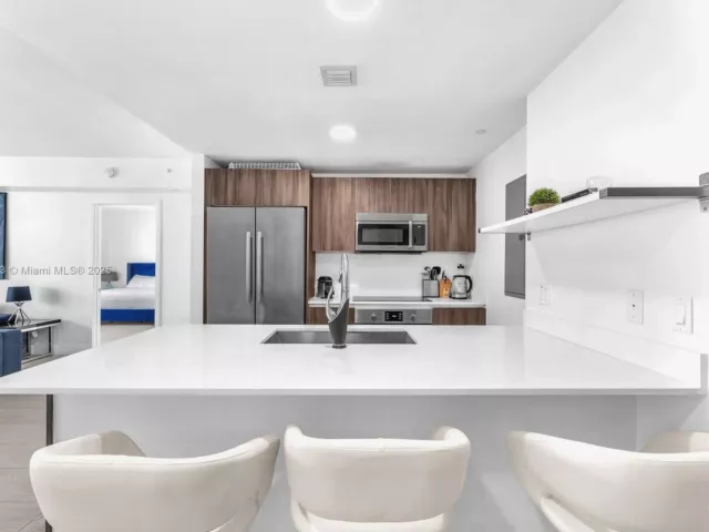 Apartment for sale  Unit #4311 - photo 6770217