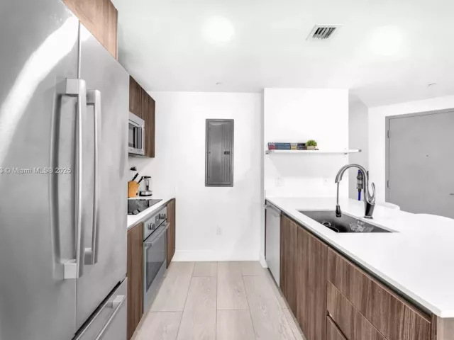 Apartment for sale  Unit #4311 - photo 6770219