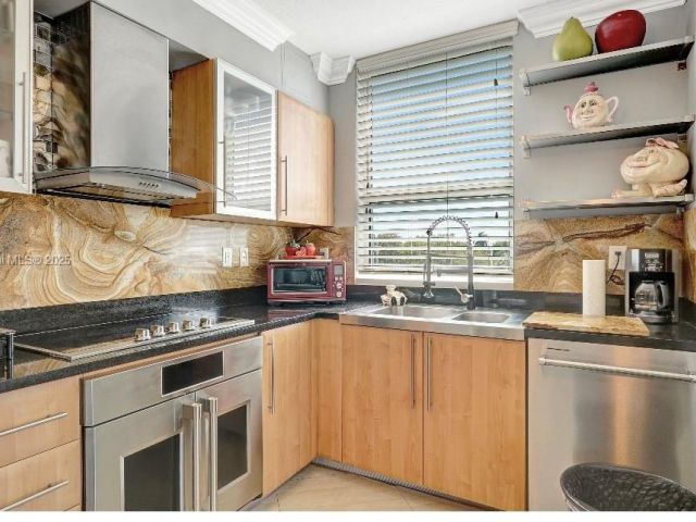 Apartment for sale  Unit #313N - photo 6770240