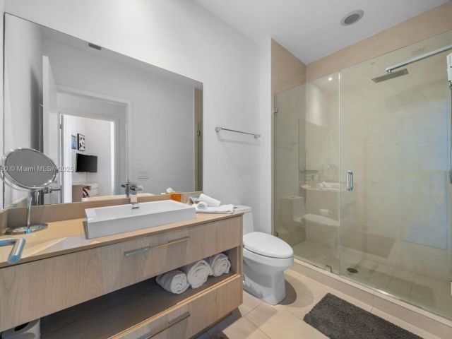 Apartment for sale  Unit #502 - photo 6771144