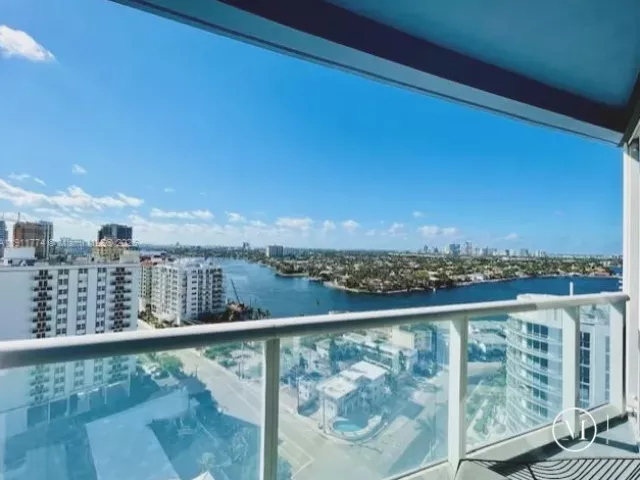 1-bedroom condo for sale in Fort Lauderdale - 3101 Bayshore Dr 1701 - MondialRealty
