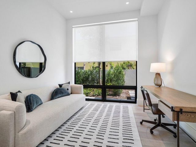 Home for rent at 514 NE 7th Avenue - photo 6770680