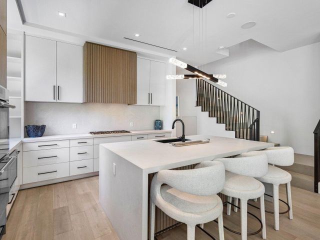 Home for rent at 514 NE 7th Avenue - photo 6770681