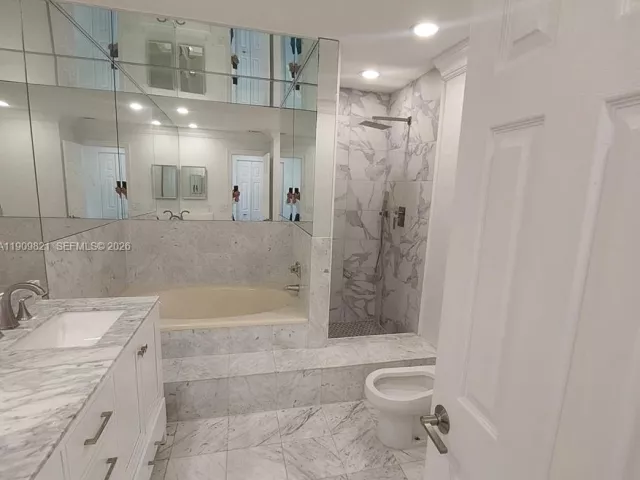 3-bedroom home for sale in Sunny Isles Beach - 255 Poinciana Dr 605 - MondialRealty