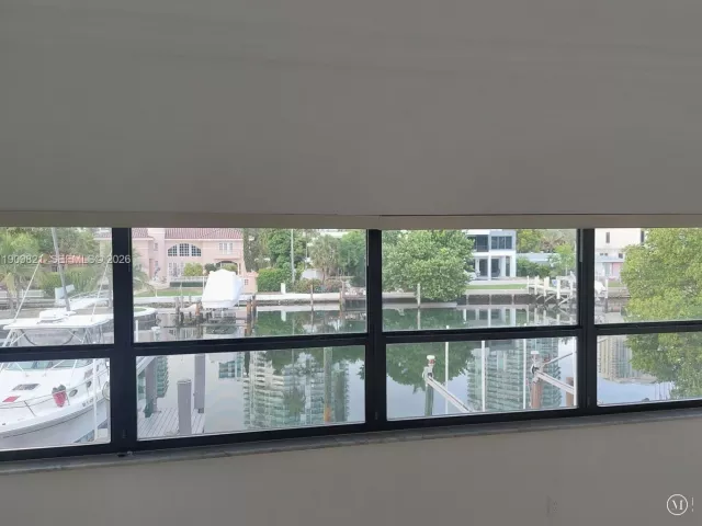 3-bedroom home for sale in Sunny Isles Beach - 255 Poinciana Dr 605 - MondialRealty