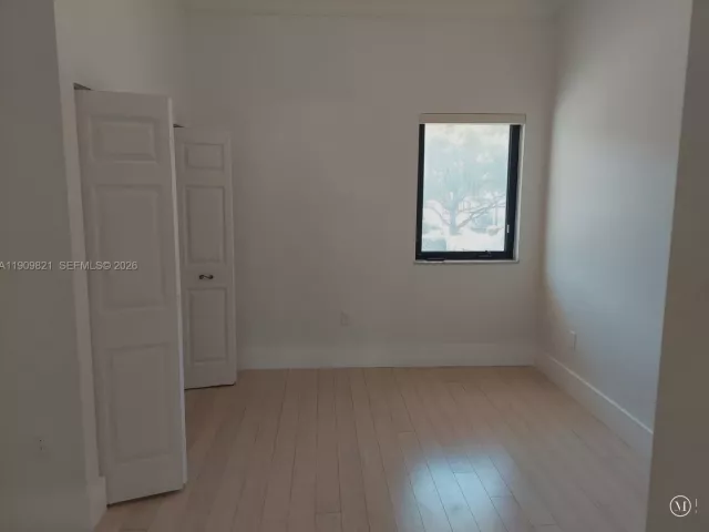 3-bedroom home for sale in Sunny Isles Beach - 255 Poinciana Dr 605 - MondialRealty