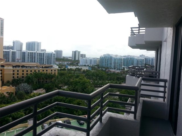 Apartment for rent  Unit # - photo 7443519