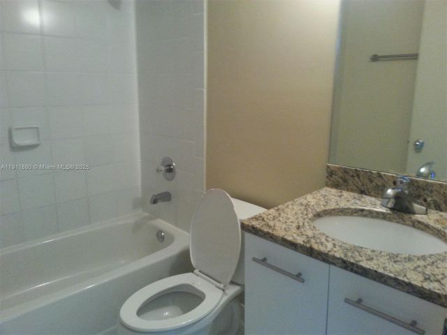 Apartment for rent  Unit # - photo 7443529