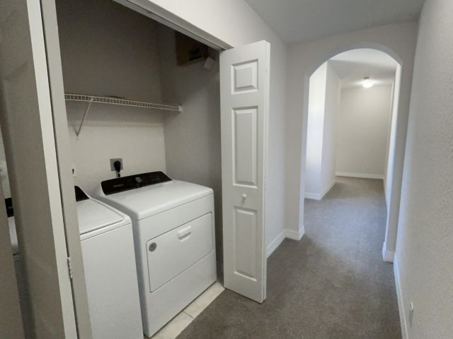 Home for rent at 909 NW 18th Avenue - photo 6775464