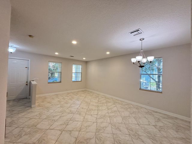 Home for rent at 909 NW 18th Avenue - photo 6775478