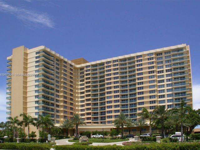 Apartment for sale  Unit #PH6 - photo 7431896