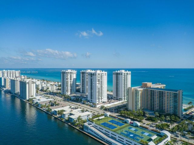 Apartment for sale  Unit #PH6 - photo 7431898