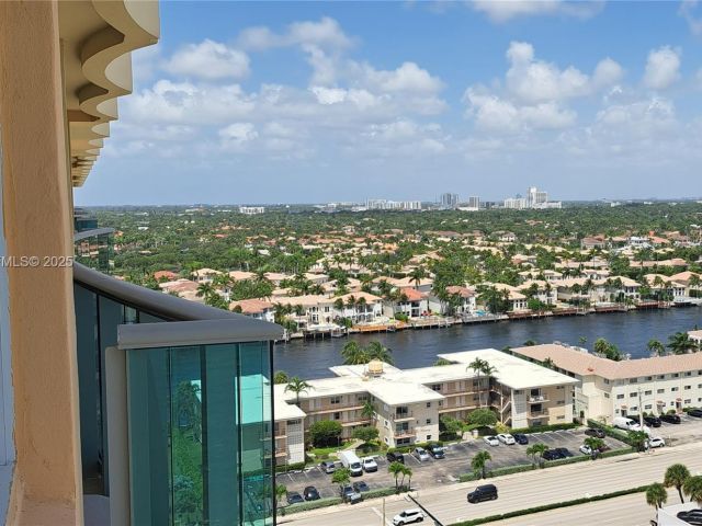 Apartment for sale  Unit #PH6 - photo 7431904