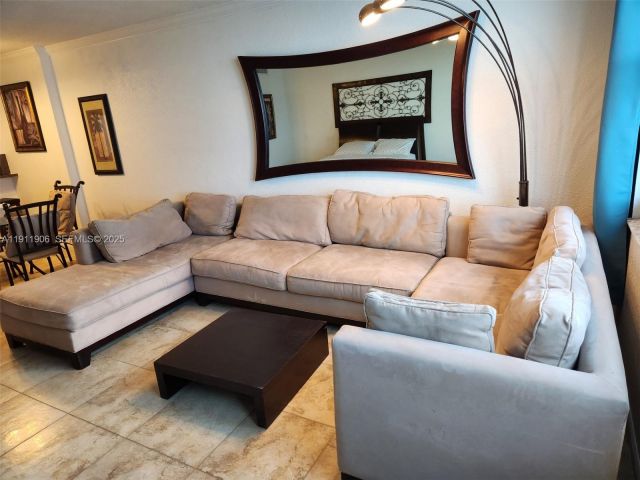 Apartment for sale  Unit #PH6 - photo 7431905