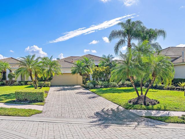 Home for sale at 7430 Blue Heron Way - photo 6775200