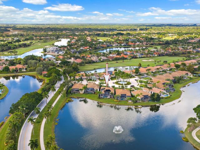 Home for sale at 7430 Blue Heron Way - photo 6775203