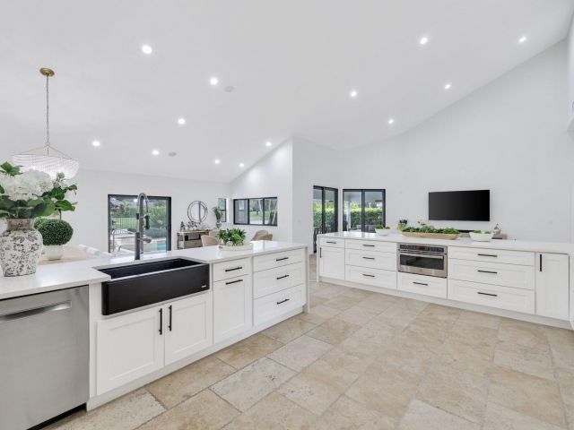 Home for sale at 7811 Mandarin Drive - photo 6775486