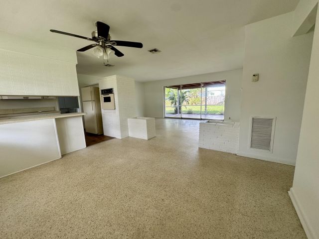 Home for rent at 678 NW 12th Terrace - photo 6783838