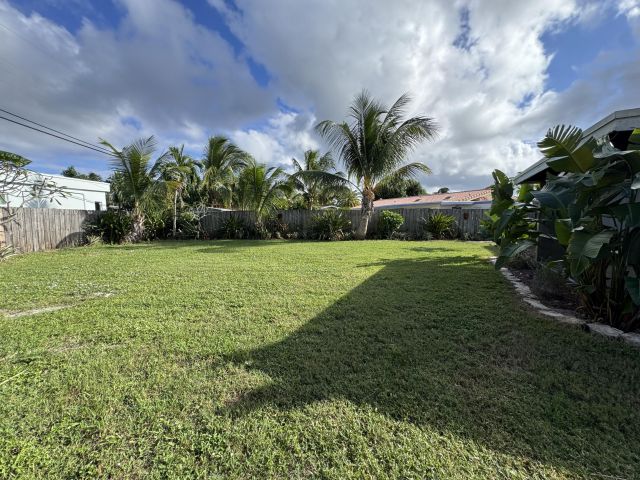 Home for rent at 678 NW 12th Terrace - photo 6783841