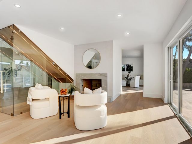 Home for sale at 580 SW 15th Street - photo 6861951