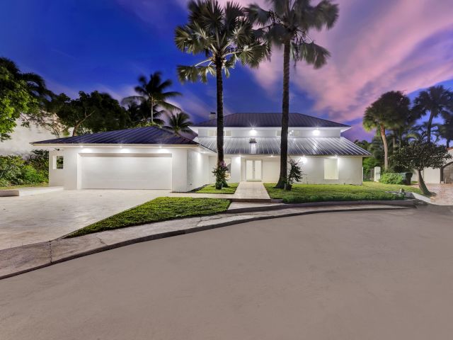 Home for sale at 580 SW 15th Street - photo 6861956