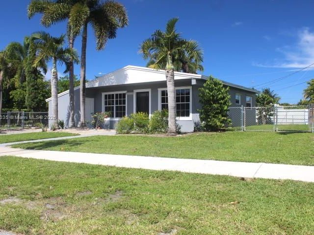 2-bedroom home for sale in Miami Gardens - 20541 NW 20th Ct - MondialRealty
