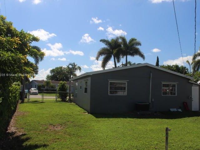 2-bedroom home for sale in Miami Gardens - 20541 NW 20th Ct - MondialRealty