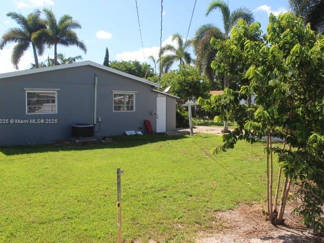 2-bedroom home for sale in Miami Gardens - 20541 NW 20th Ct - MondialRealty