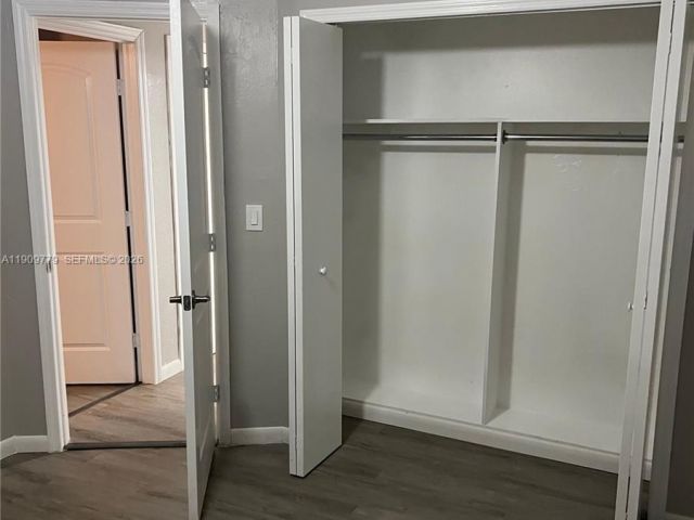 Home for sale at 417 SW 8th Ave - photo 7476180