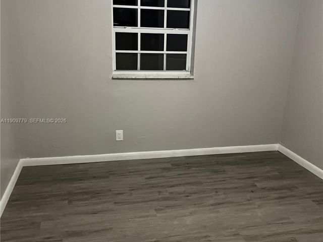 Home for sale at 417 SW 8th Ave - photo 7476181