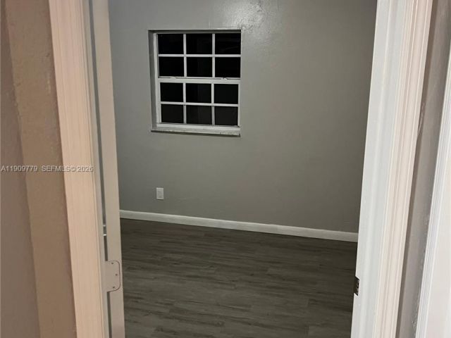 Home for sale at 417 SW 8th Ave - photo 7476182