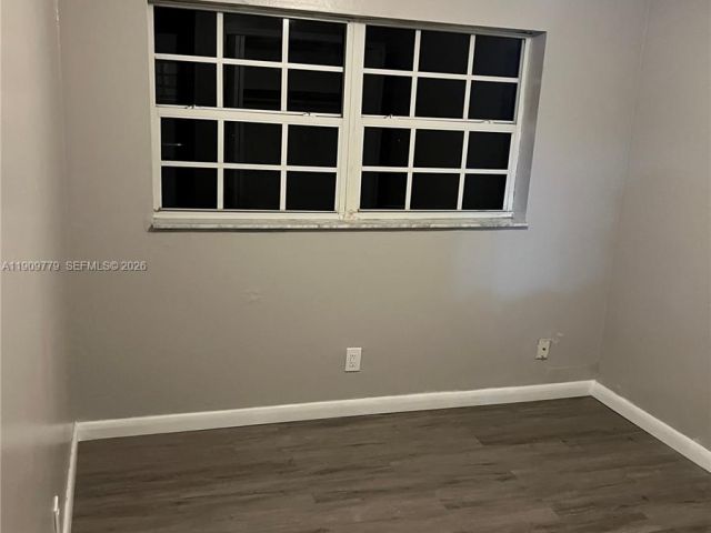 Home for sale at 417 SW 8th Ave - photo 7476184