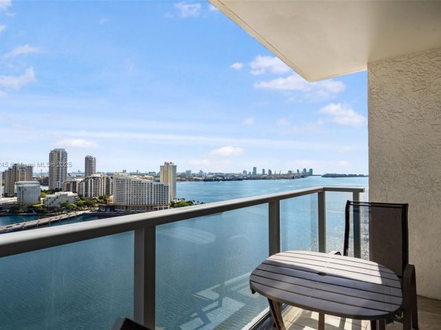 Apartment for sale  Unit #2708 - photo 6774362