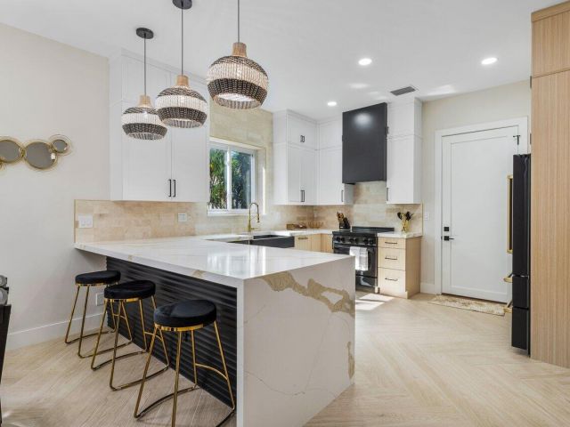 Home for rent at 1920 Spanish Trail - photo 6773356